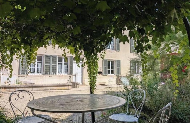 Maison de campagne 2 salons 3 SDB, 15 personnes grands espaces pour se retrouver