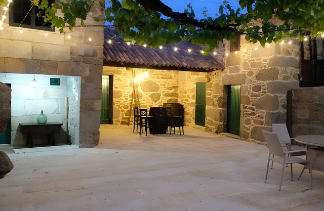 Maison de campagne "A Viña Do Souto" avec vue sur montagne, terrasse privée et jardin privé