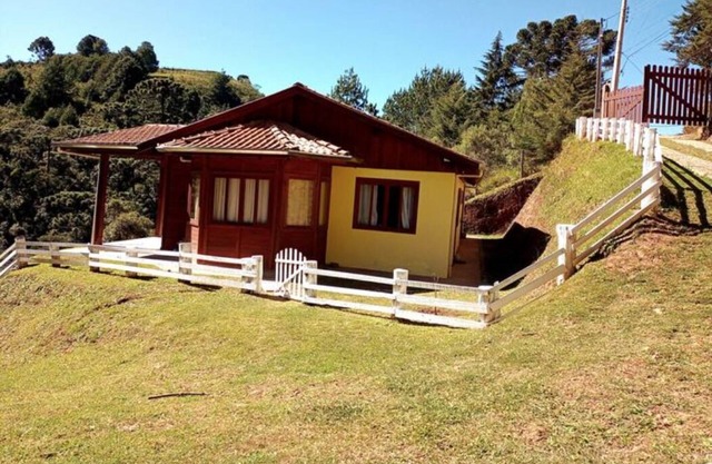 Country House with Mountain Views. Capivari 15 minutes. Pets Welcome!
