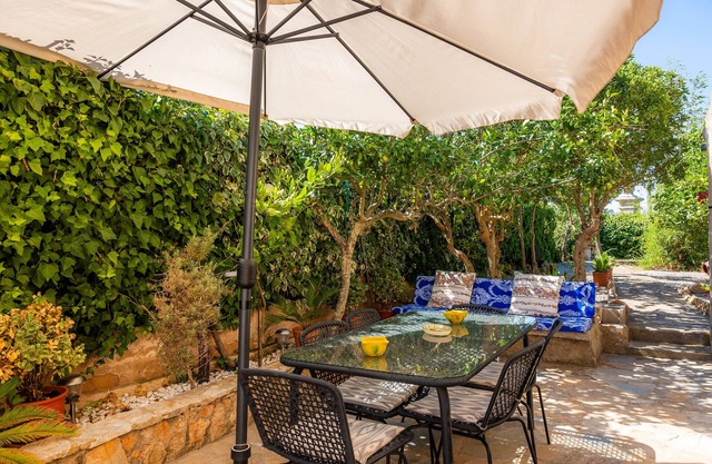 Maison de campagne 'Can Hostalet' avec terrasse privée, Wi-Fi et climatisation
