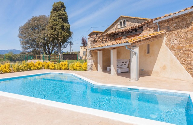 Casa rural 'Can Vinyes' con piscina privada, terraza privada y Wi-Fi