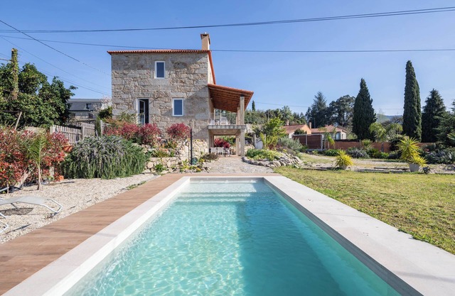 Maison de campagne "Cándido" avec vue sur les montagnes, piscine privée et Wi-Fi