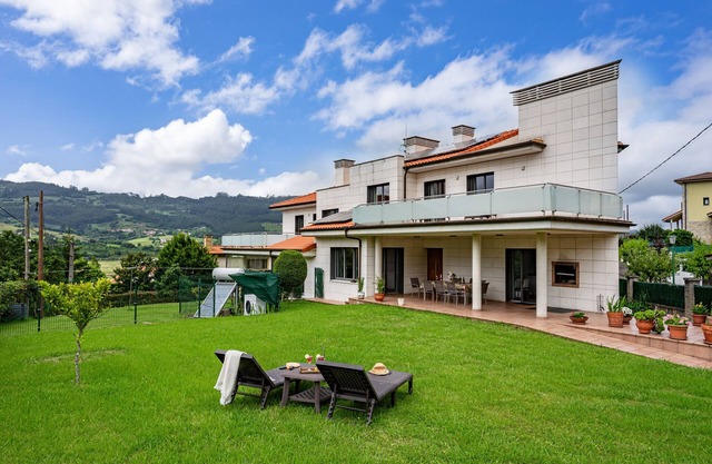 Maison de campagne "Casa La Manzana" avec vue sur les montagnes, terrasse privée et Wi-Fi