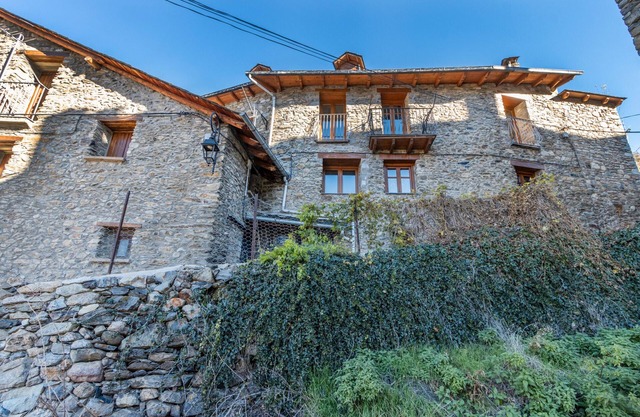 Maison de campagne "Casa Garbot" avec vue sur la montagne et jardin privé