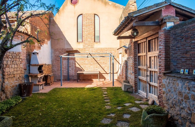 Maison de campagne "Casa Rural El Saúco" avec jardin privé et balcon
