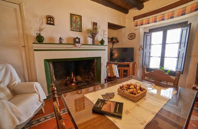 Maison de campagne "El Tragaluz I" avec vue sur les montagnes, terrasse partagée et Wi-Fi
