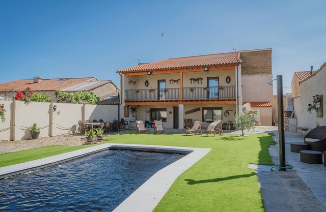 Maison de campagne 'Cepa Alta Del Hocillo' avec piscine privée, jardin privé et Wi-Fi