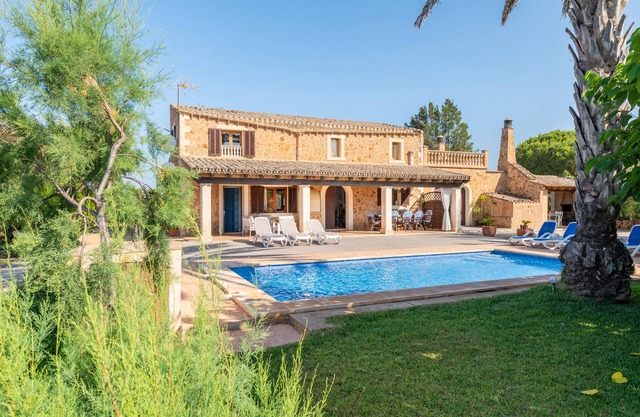 Maison de campagne 'Es Revolt De Sa Barrala' avec piscine privée, Wi-Fi et climatisation