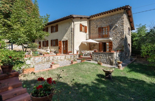 Maison de Campagne à Corella avec 4 chambres à coucher, 8 couchages