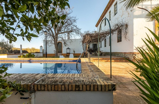 Maison de campagne "Hacienda San Felipe" avec piscine privée, terrasse partagée et Wi-Fi