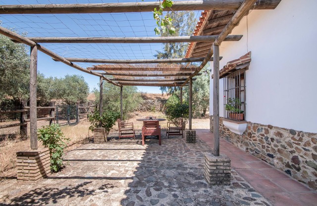Maison de campagne 'Jara' avec vue sur la montagne, piscine partagée et jardin partagé