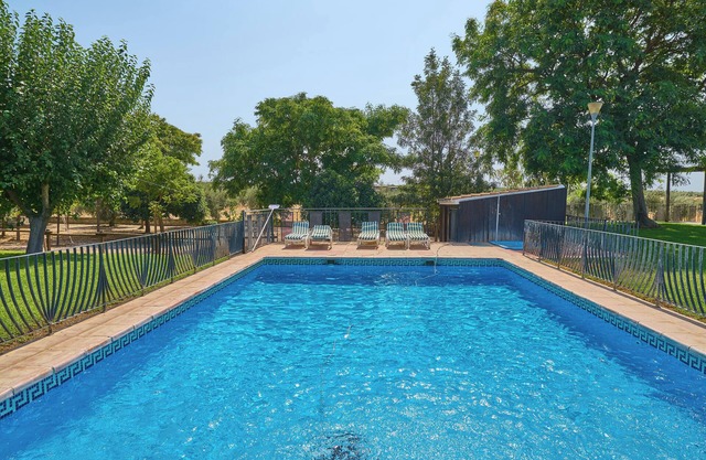 Maison de campagne 'La Cabaña Piscina Y Jardín' avec piscine privée et climatisation