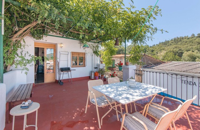 Maison de campagne "La Rana Verde De Arriba" avec vue sur les montagnes, terrasse privée et Wi-Fi