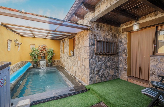 Maison de campagne "Las Tres Coteras" avec vue sur la mer, piscine privée et Wi-Fi