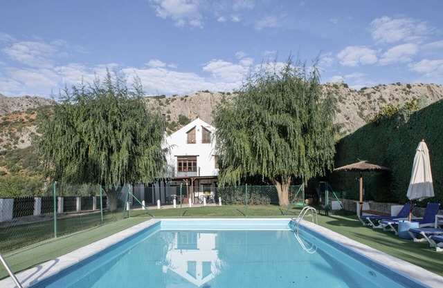Maison de campagne "Monte Las Viñas" avec vue sur les montagnes, piscine privée et Wi-Fi