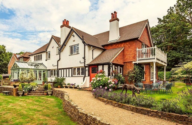 Blackheath Guildford Country House - Surrey Hills sur village Cricket Green