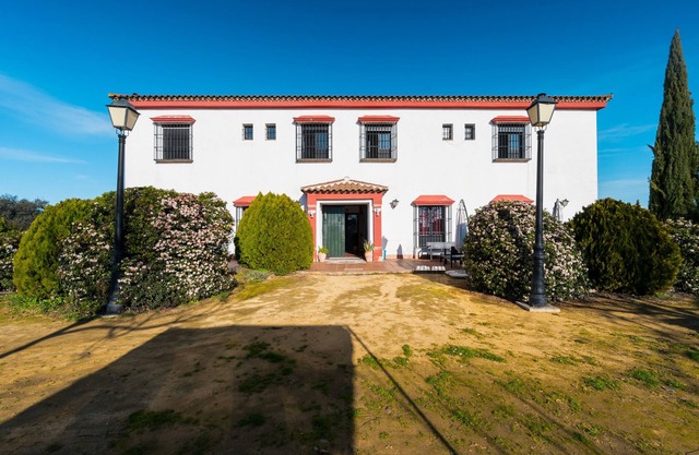 Maison de campagne "Puerto Cabero" avec vue sur le lac, terrasse privée et climatisation