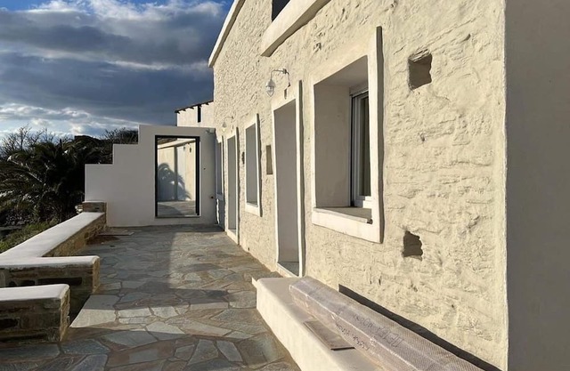 Country House 'Villa Eleni - At The Top' with Sea View, Wi-Fi and Air Conditioning