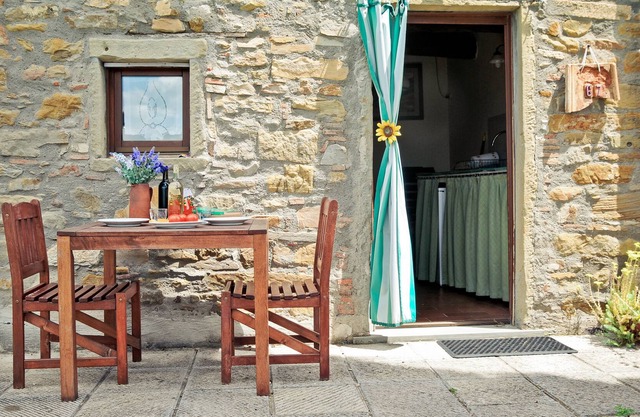 Maison de campagne avec vue imprenable sur la vallée et la piscine