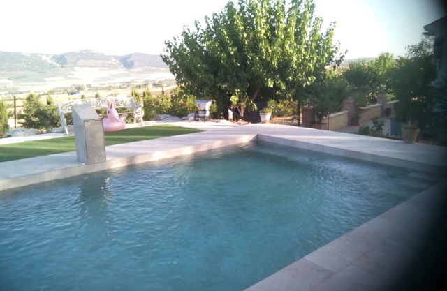 MAISON DE CAMPAGNE AVEC TRES BONNES VUES AVEC PISCINE DE SEL ET WIFI