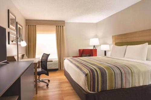 Country Inn & Suites by Radisson, North Little Rock, AR