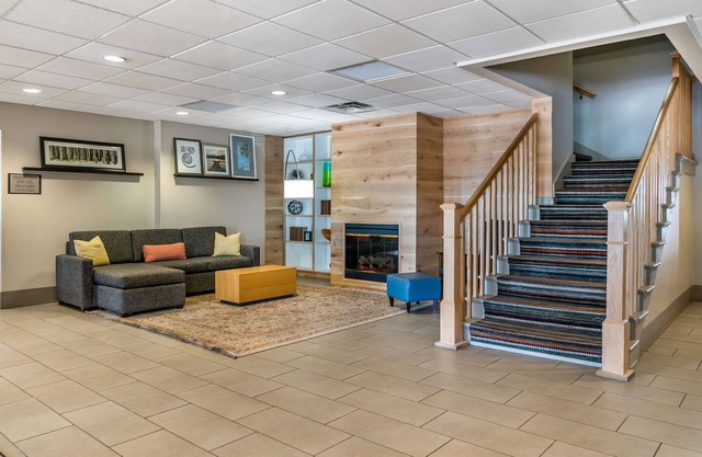 Country Inn & Suites by Radisson, Toledo South, OH