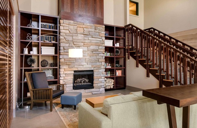 Country Inn & Suites by Radisson, Madison West, WI