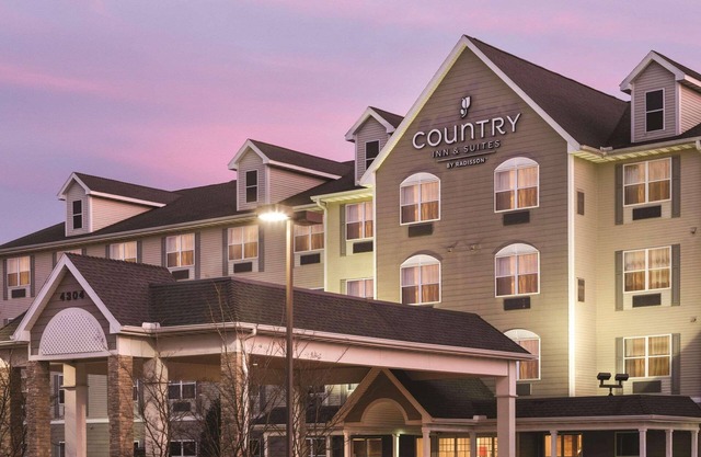 Country Inn & Suites by Radisson, Bentonville South - Rogers, AR