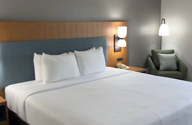 Country Inn & Suites by Radisson, Shelby, NC