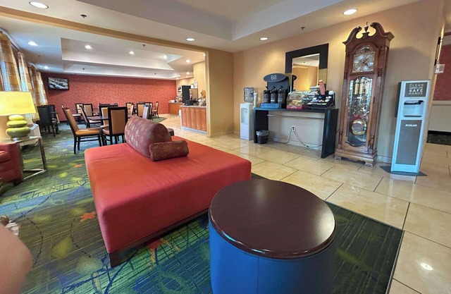 Country Inn & Suites by Radisson, Fayetteville I-95, NC