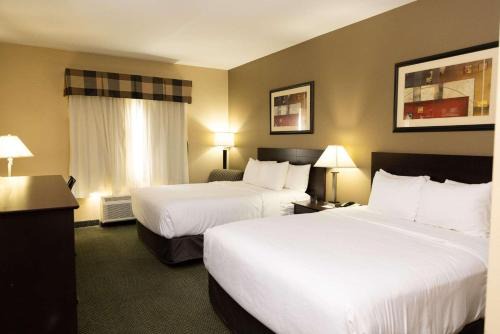 Country Inn & Suites Etown