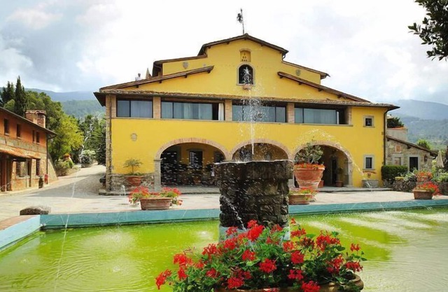 Appartement à San Donato in Fronzano avec jardin