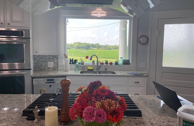 Country Oasis 29 mins away from Darlington Race!!!