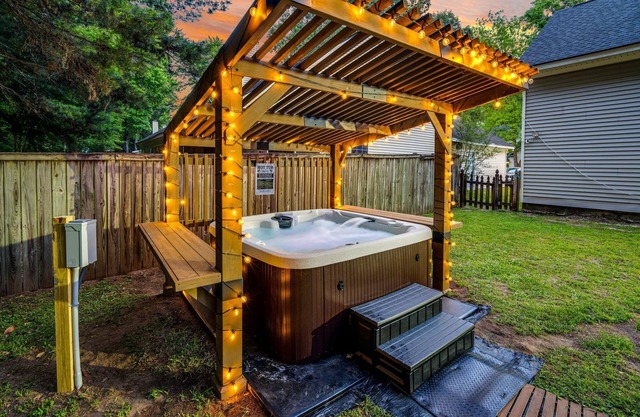 Country Oasis w/ Game Rm, Mins from DWTN & Airport