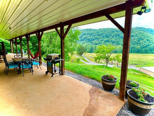 Country views and hikes.