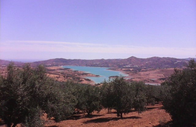 Gîte à la campagne dans un village avec vue sur la mer.