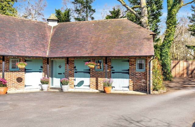 Countryside Retreat on Surrey/Hampshire Border