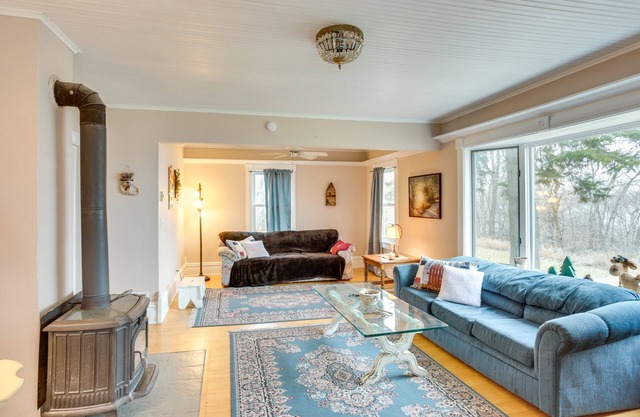 Countryside Retreat on Cokato Lake w/ Indoor Sauna