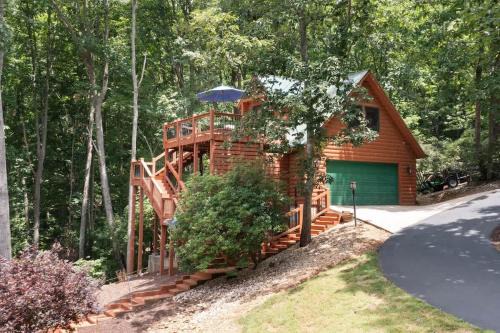 Couples Carriage House Retreat-Wineries & Hiking