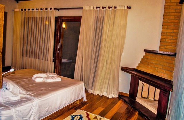 Chalet pour couples avec bain à remous et cheminée