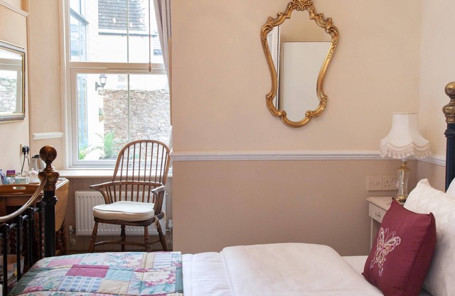 Chambre Simple-de Luxe-Salle de bain et douche