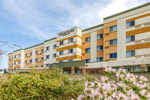 Courtyard by Marriott St. Louis St. Peters
