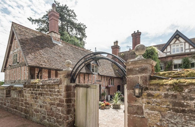 Cottage Cour, MEESON