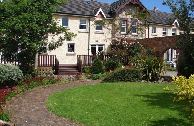 Courtyard Holiday Cottages No 9