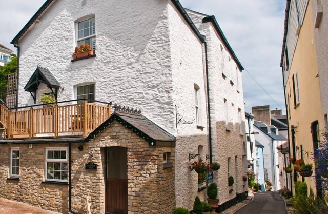 Maison Cour, DARTMOUTH