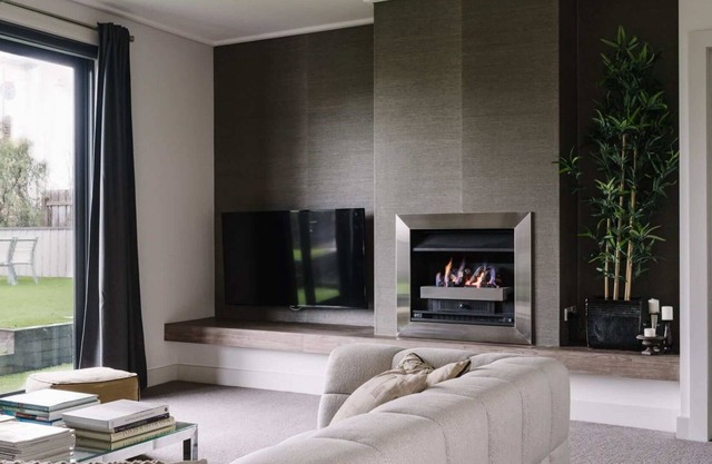 Cousin Gilbert ~ Daylesford ~ PENTHOUSE-STYLE-LIVING