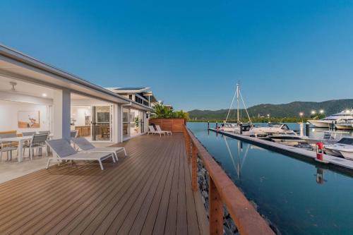 Cove 18 - Luxury beach house