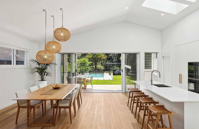 Cove Beach House by Coast Hosting