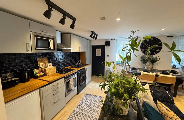 Coventry Cozy Cottage