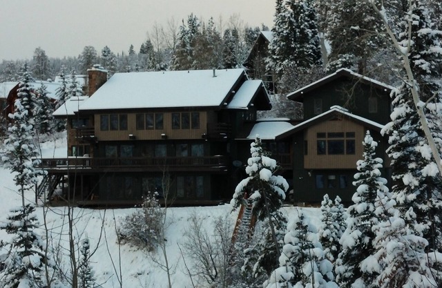 Convoité grande maison, ski-in emplacement au pied des pistes